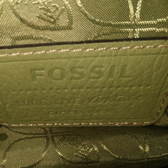 Fossil Leather Shoulder Bag - Picture 8 of 8